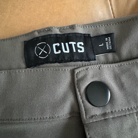 Cuts - AO 5-Jogger Pant - Size L - Picture 3 of 4